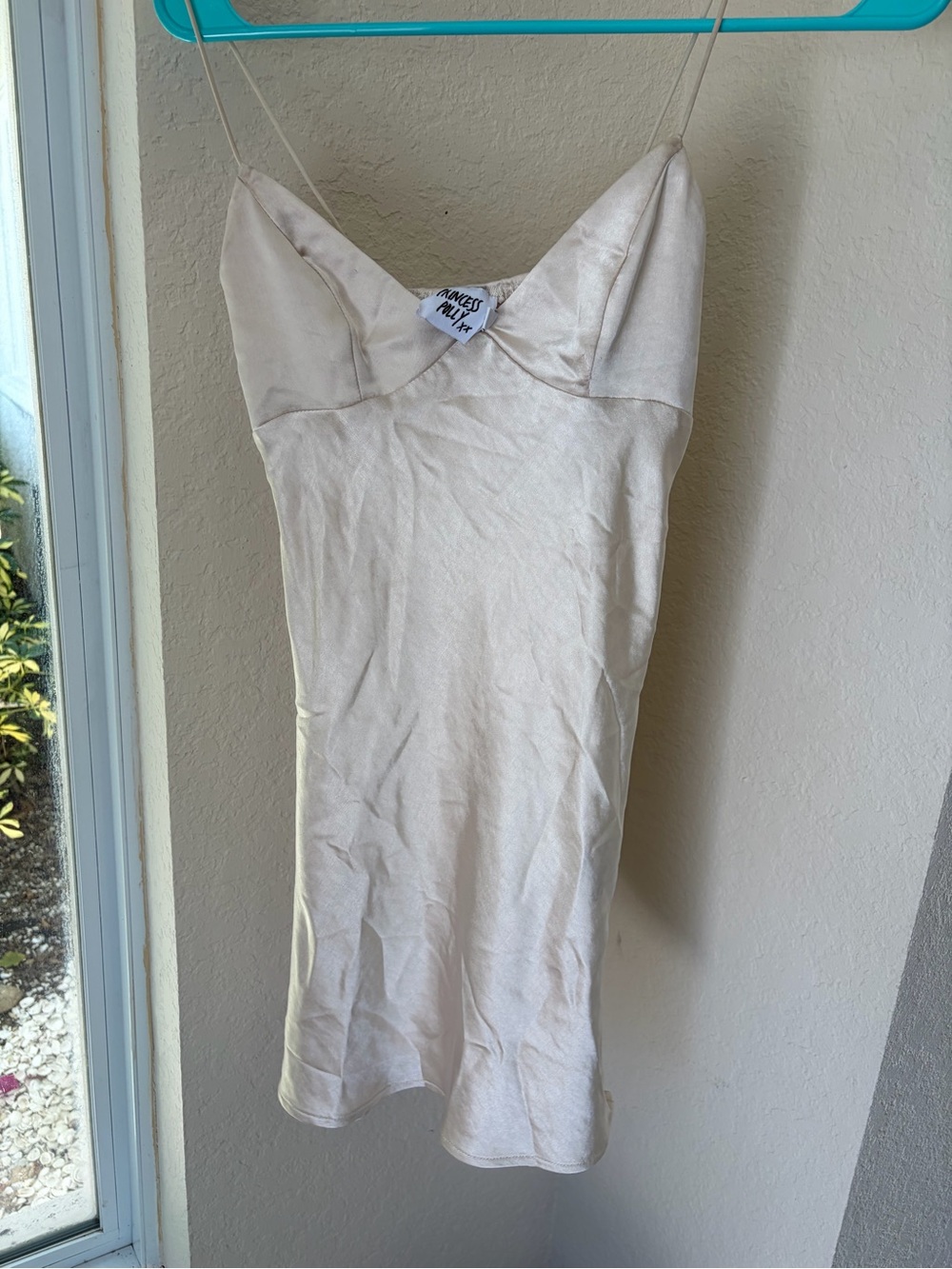 Princess Polly slip dress women’s Size 4 cream color